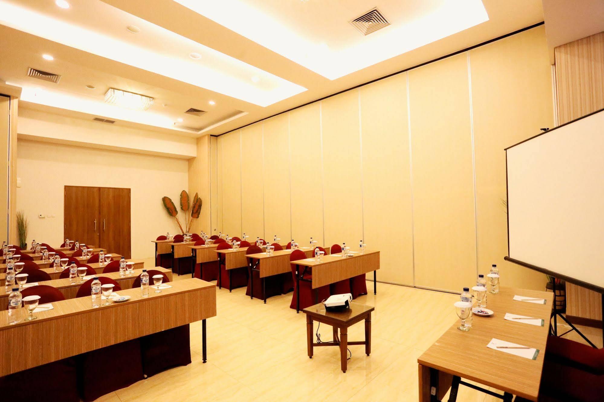 Grand Hap Solo Hotel Ngoại thất bức ảnh